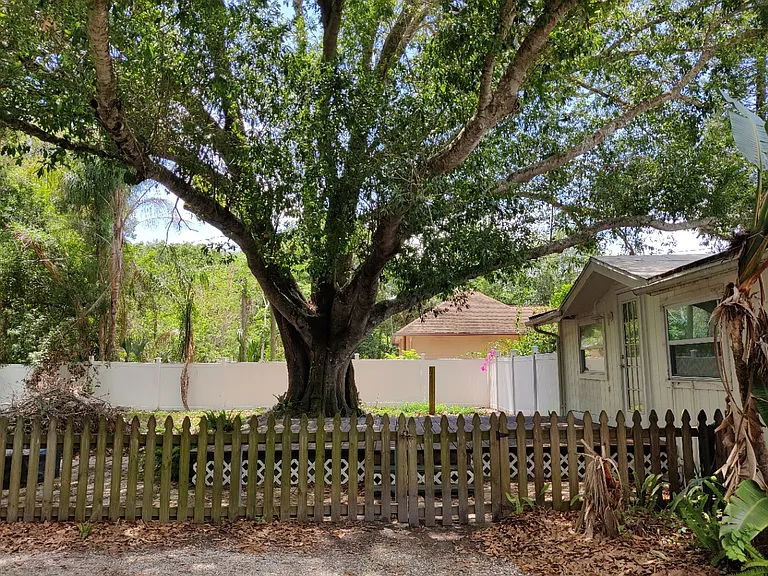 2500 Ashton Rd — Photo 31
