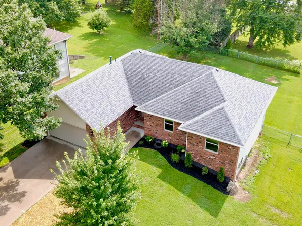 808 N 13th Street, Ozark, MO 65721