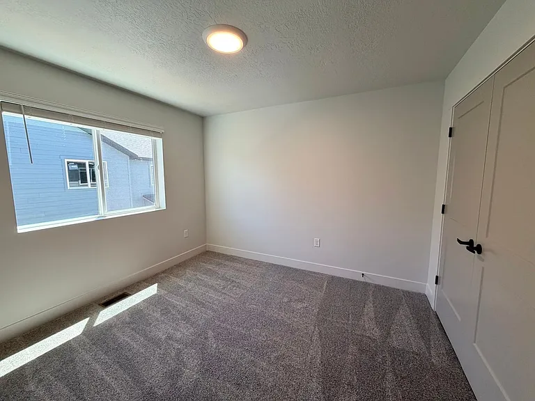 2717 W 2775 N #143 — Photo 16