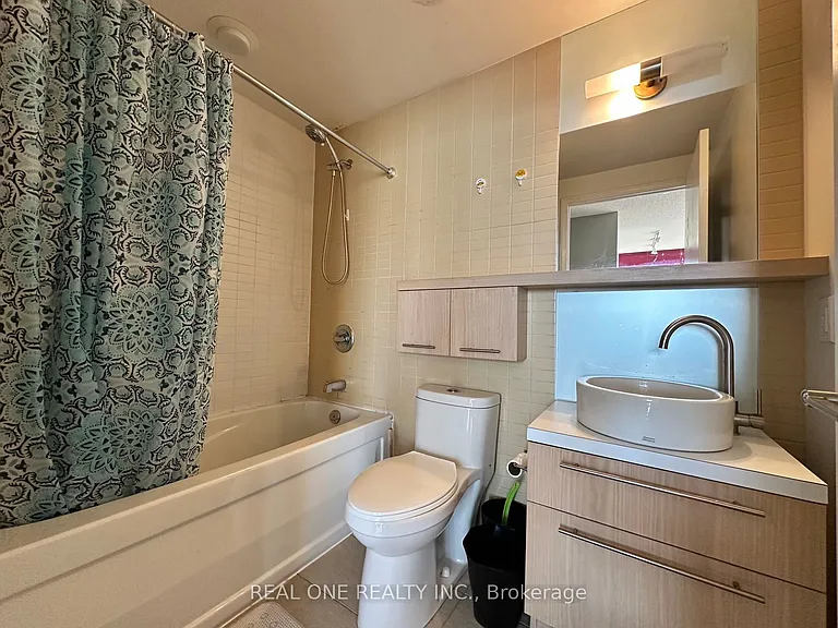 25 Carlton St #2309 — Photo 12