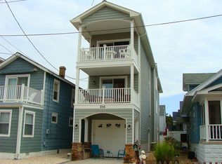 205 86th St, Sea Isle City, NJ 08243