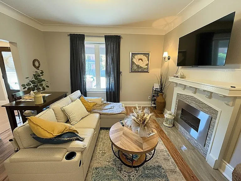 691 Wilson St — Photo 11
