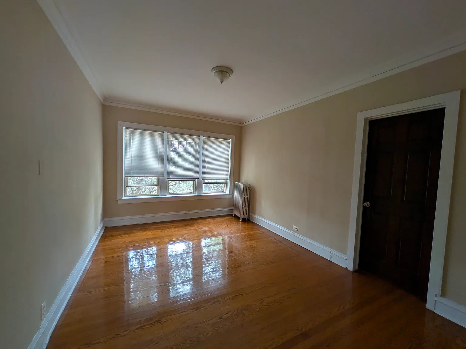2 bed, 950 sqft, $1,895 — Photo 3
