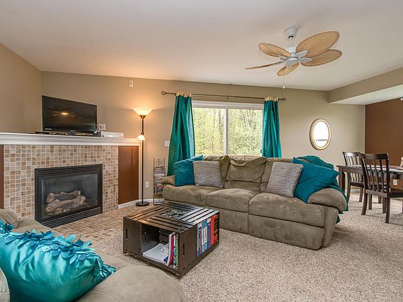 4th image of 3677 Merriville Ct SE