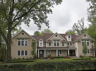 18 Club Way, Rumson, NJ 07760