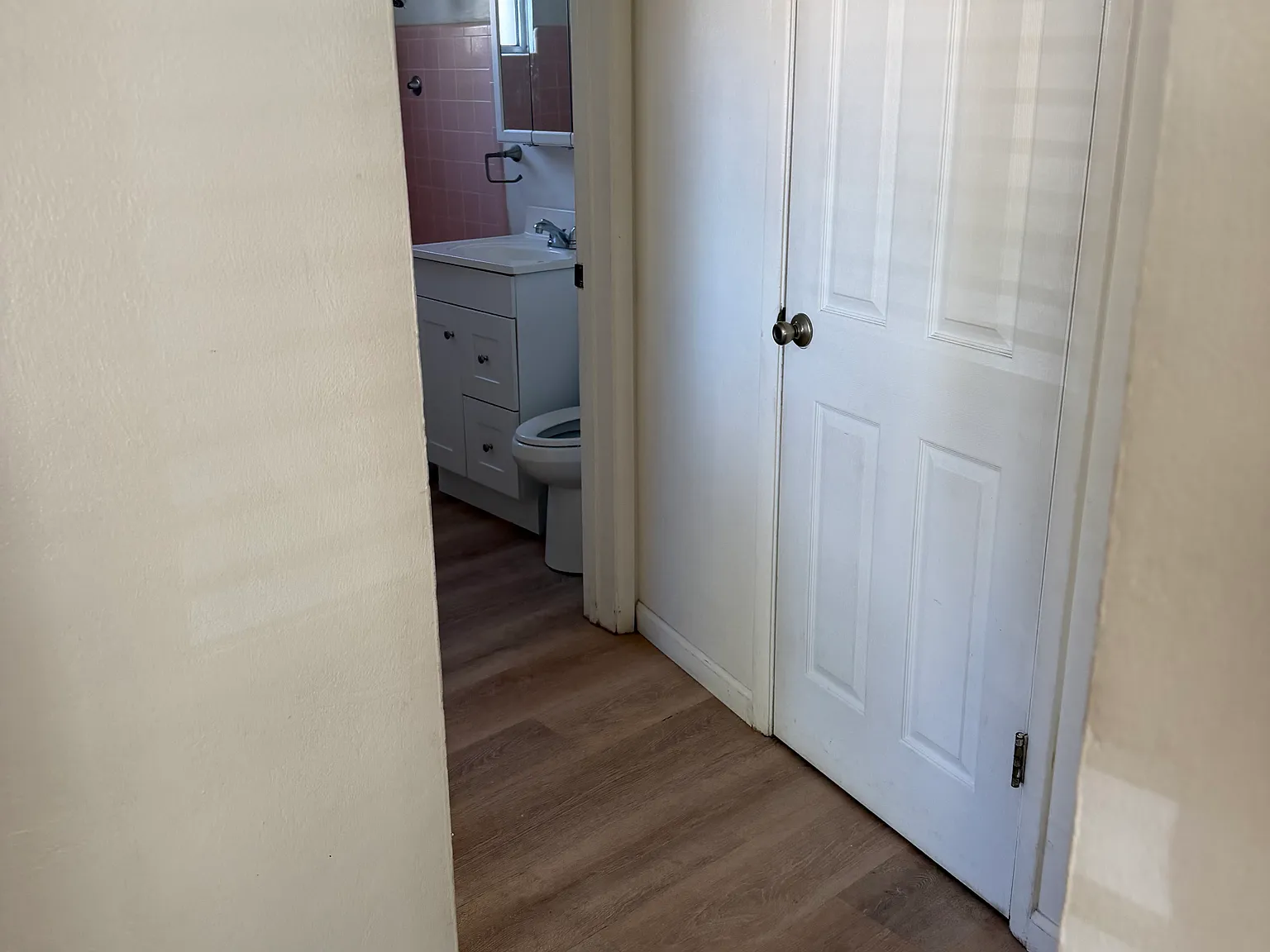 1 bed, 488 sqft, $1,100 — Photo 3