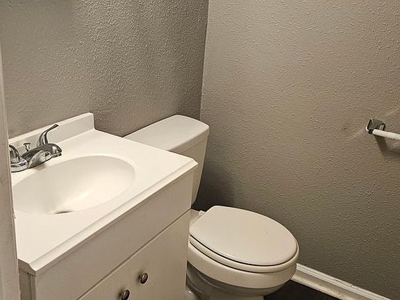 3rd image of 1042 Forest Ct APT 2