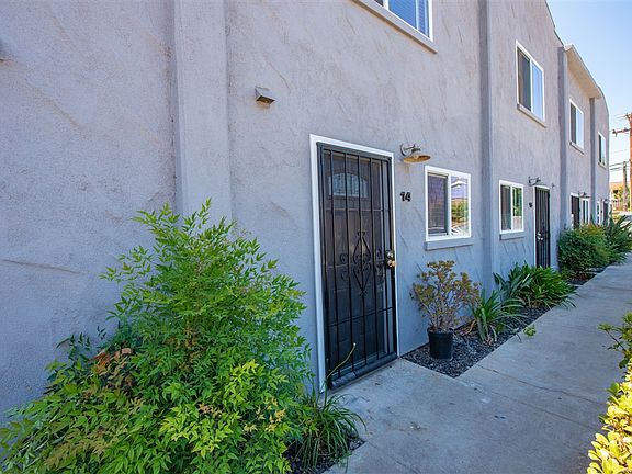 3rd image of 851 S Mollison Ave Unit 14