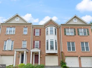 5382 Lavender Mist Ct, Centreville, VA 20120