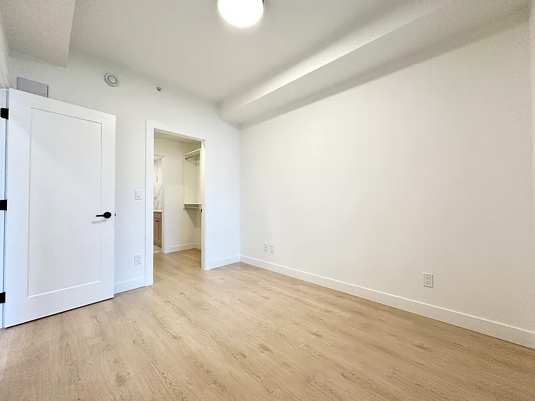 19911 76th Ave #4XX — Photo 5
