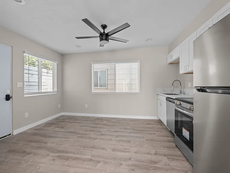 6213 Mesita Dr — Photo 4