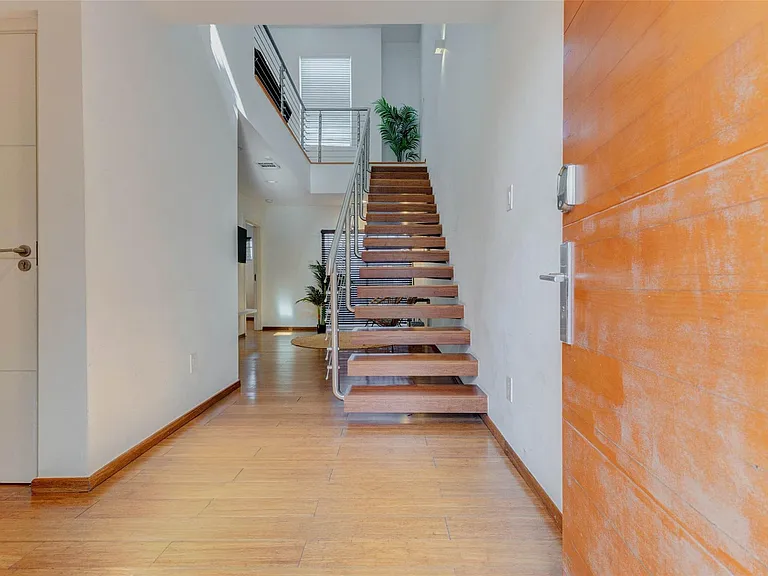 4115 Chartres St — Photo 7