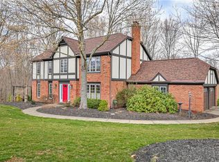 120 Firethorn Rd, Baden, PA 15005