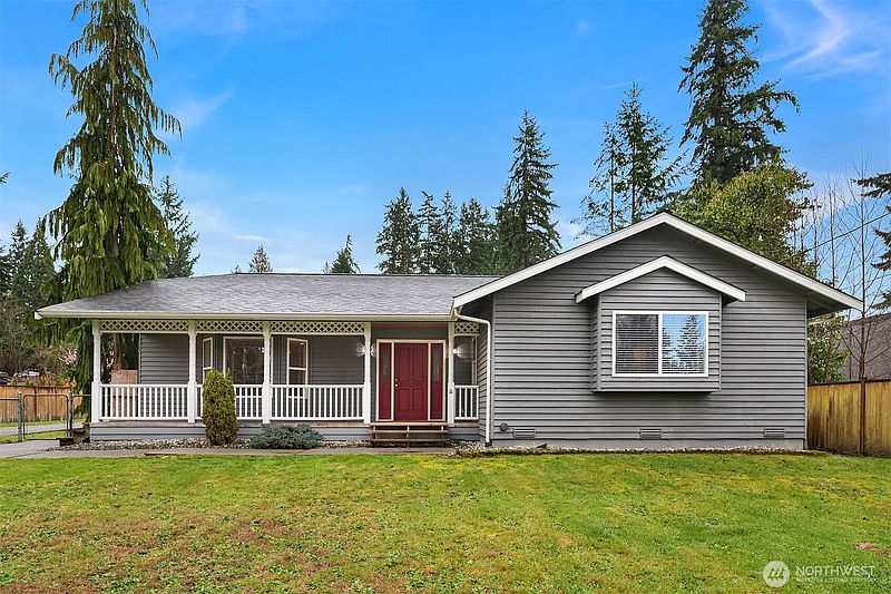 2nd image of 12401 8th Drive SE