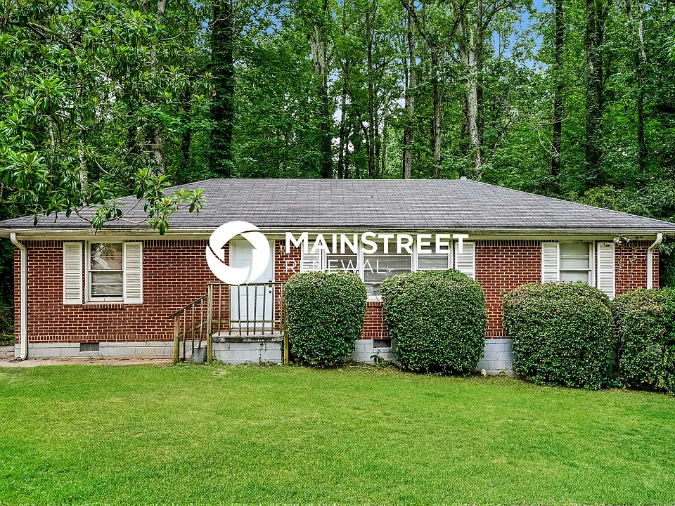 468 Cynthia Ln