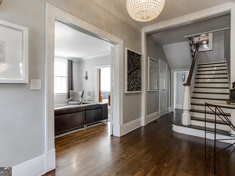 524 Seminole Ave NE — Photo 9