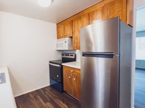 55 1st Ave NW APT 15