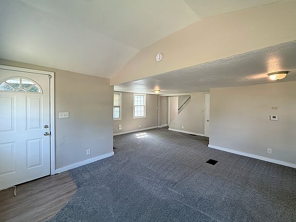 4th image of 1718 19th Ave