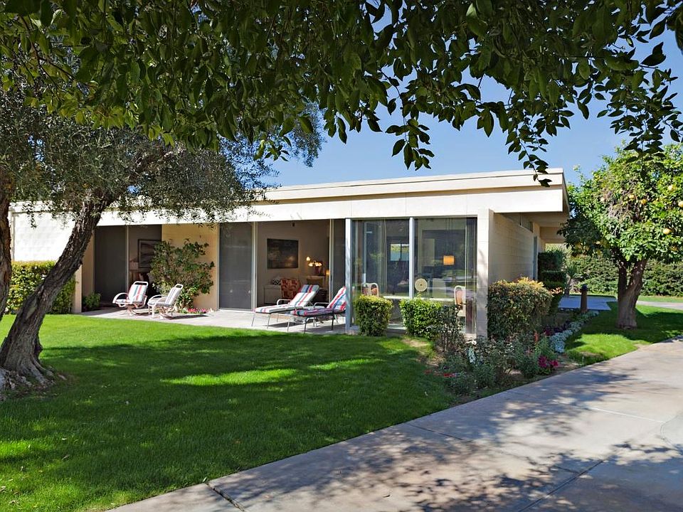 Outdoor porch