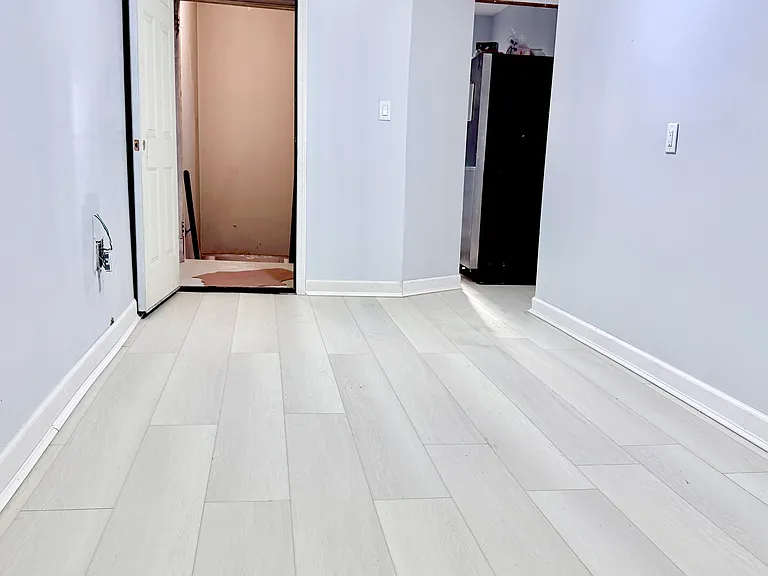 23142 Van Dyke Ave #1 — Photo 3