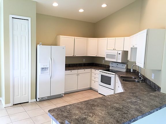4th image of 3708 19th St SW