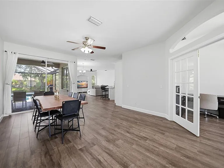 2880 Vogler Ln — Photo 3