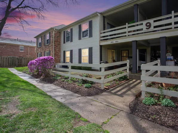 2490 Village Dr SE, Grand Rapids, MI 49506
