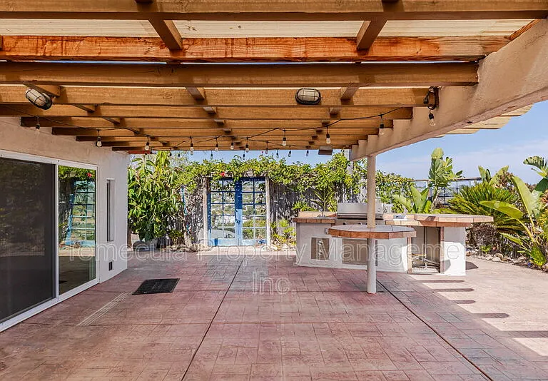 2655 Loring St — Photo 22