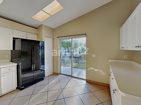4th image of 7831 Chadwick Dr