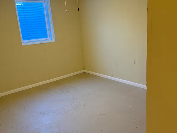 720 Harrison Ave, Grinnell, IA 50112