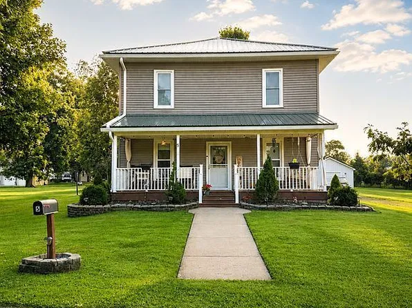 5 W Mill St, Sugar Grove, PA 16350