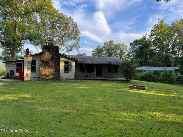 300 Pilot Mountain Tower Rd, Lancing, TN 37770