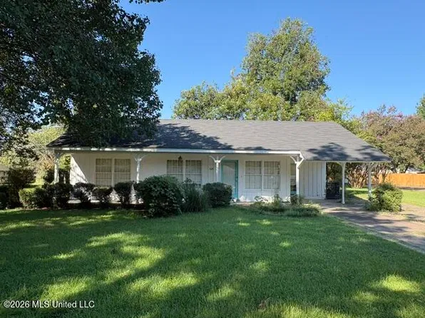 1625 Anne Dr, Clarksdale, MS 38614