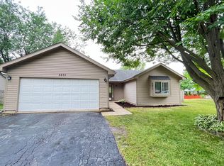 2875 Bangor Ln, Aurora, IL 60504