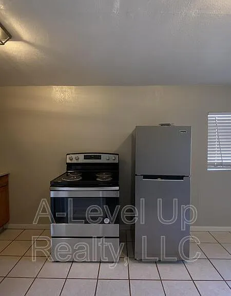 3909 S 14th Ave #3 — Photo 9