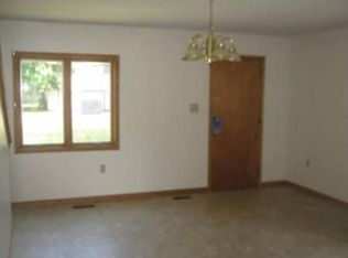 903 Sutter Ave, Delavan, WI 53115