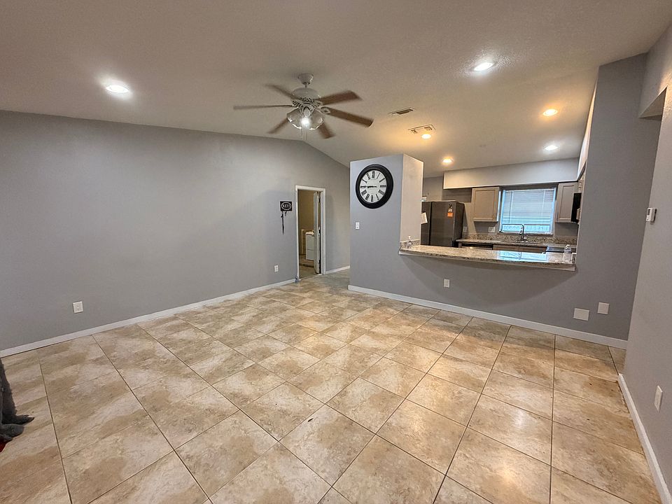 1st image of 14025 Annhurst Ct