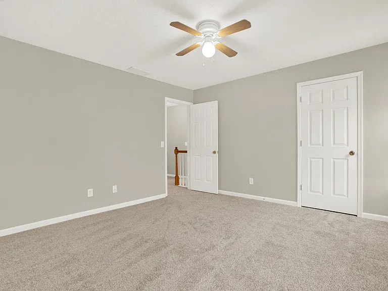 87 Benfield Cir — Photo 16