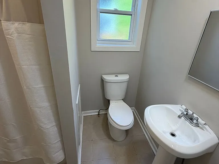 2059 Mercy St — Photo 17