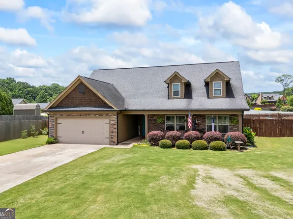 108 Lake Point Ct, Jefferson, GA 30549