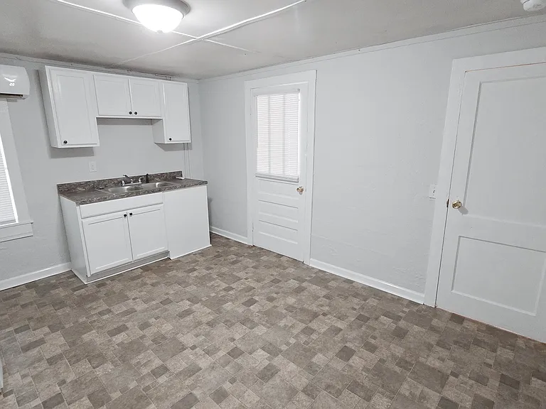 236 Berkley St SE #B — Photo 9