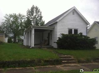 317 W 8th St, Seymour, IN 47274