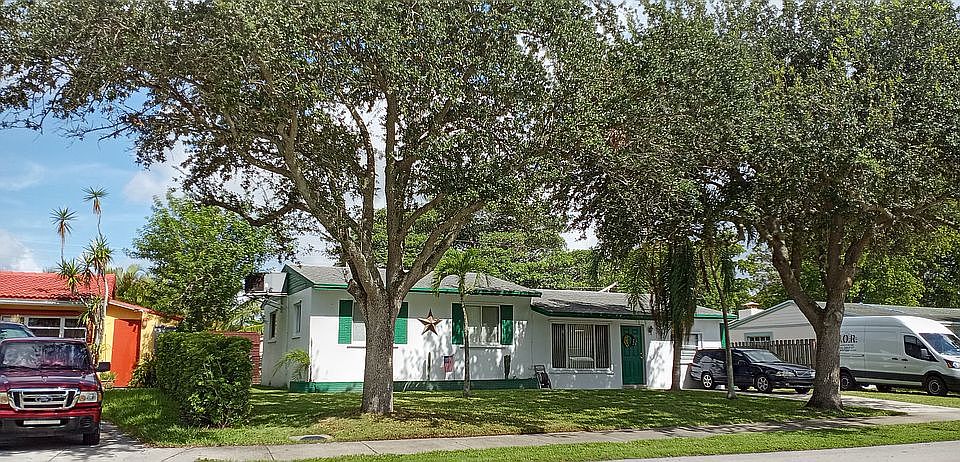 1st image of 1801 SW 64th Ter