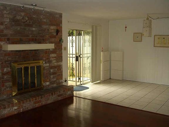 2nd image of 10363 Briar Forest Dr