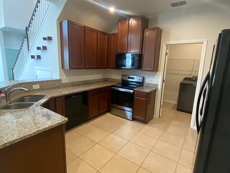 10727 Verawood Dr — Photo 6