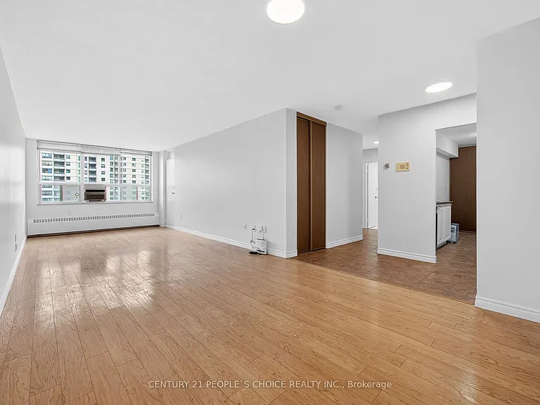 390 Dixon Rd #702 — Photo 16