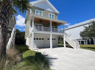 81 Enclave Pl, Pawleys Island, SC 29585