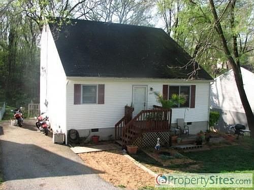 1st image of 2317 Dunkirk Ave NE