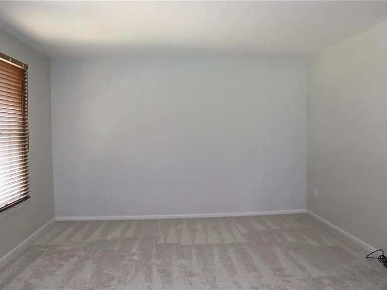 3500 Lafayette Dr — Photo 8