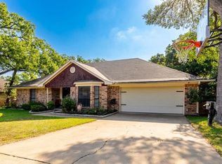 22 Greenbriar St, Mineral Wells, TX 76067